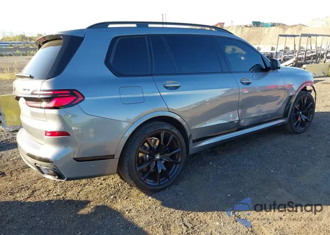 2024 BMW X7 xDrive40I из США, поврежденный, VIN 5UX23EM02R9U74689
